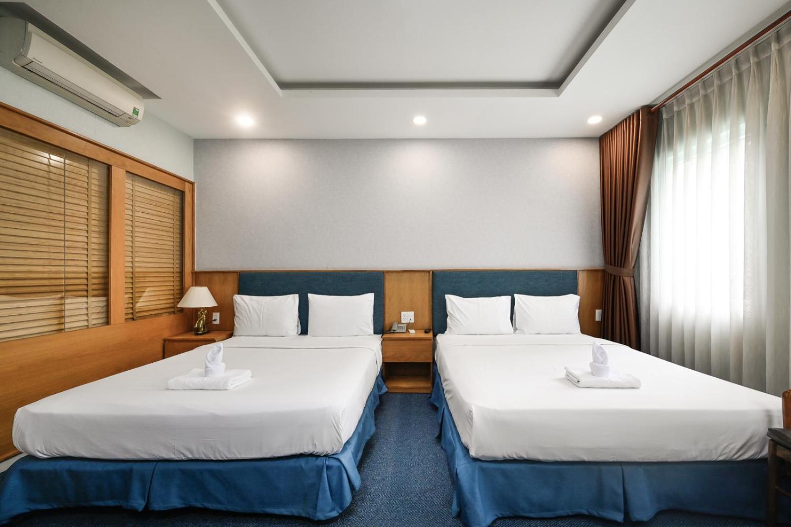 Hotel Sunshine Airport 4*