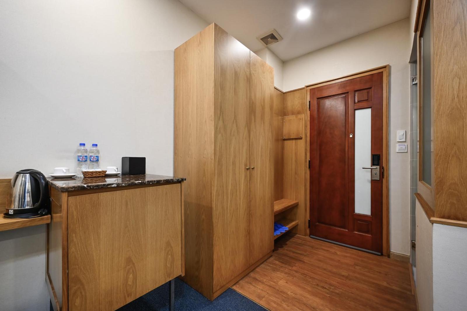 Sunshine Airport Hotel 4*