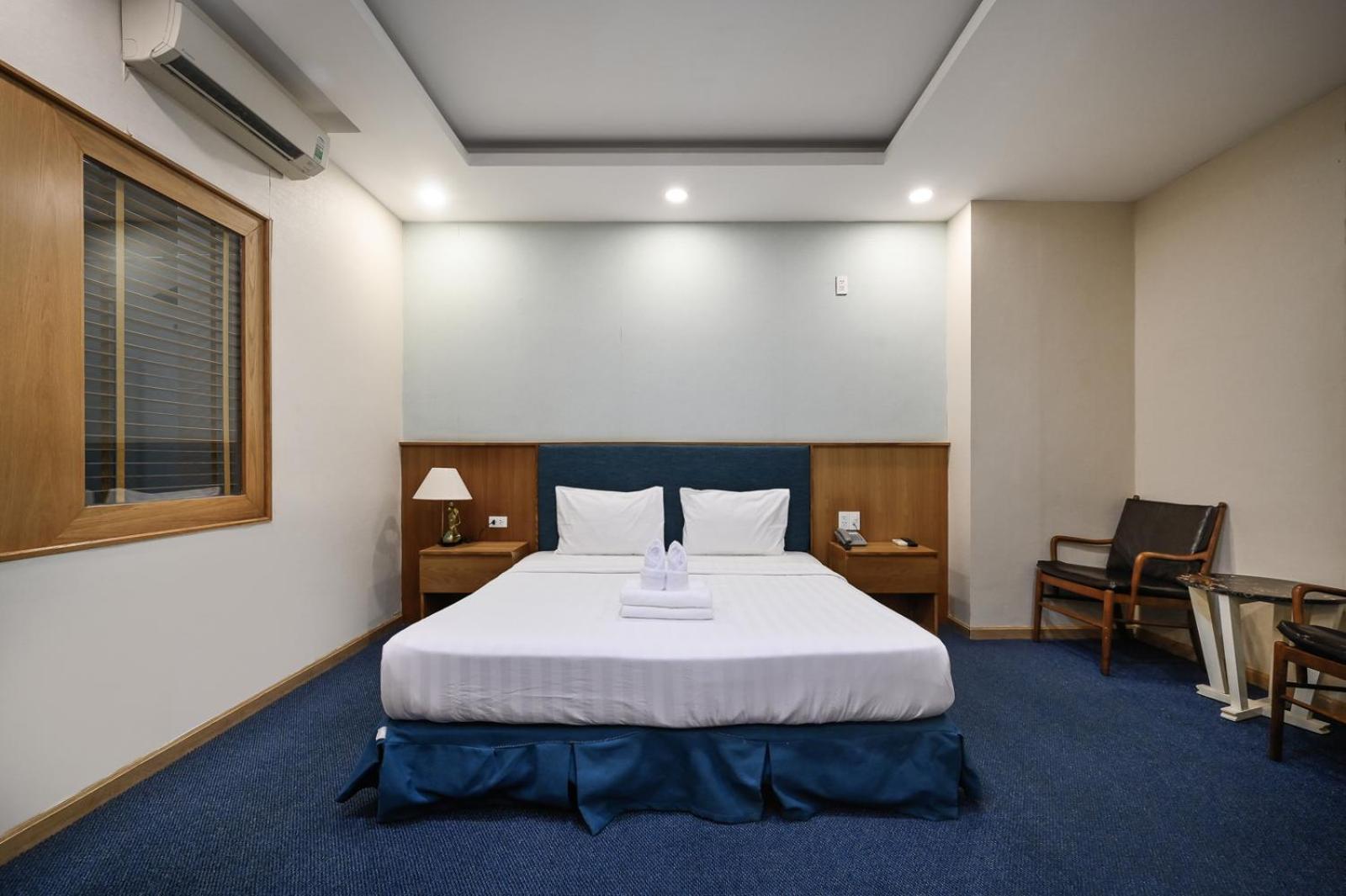 Sunshine Airport Hotel