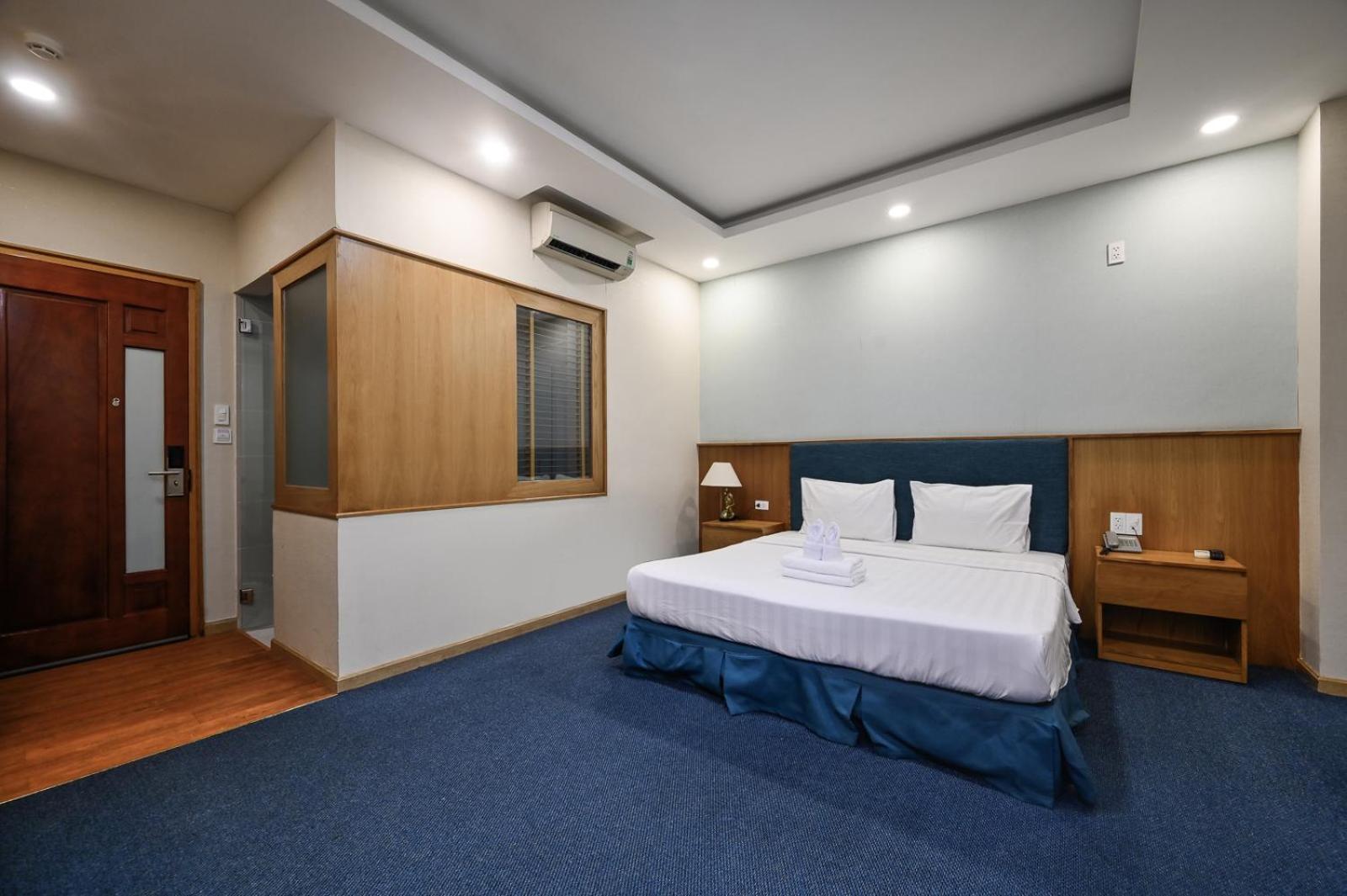 Hotel Sunshine Airport 4*
